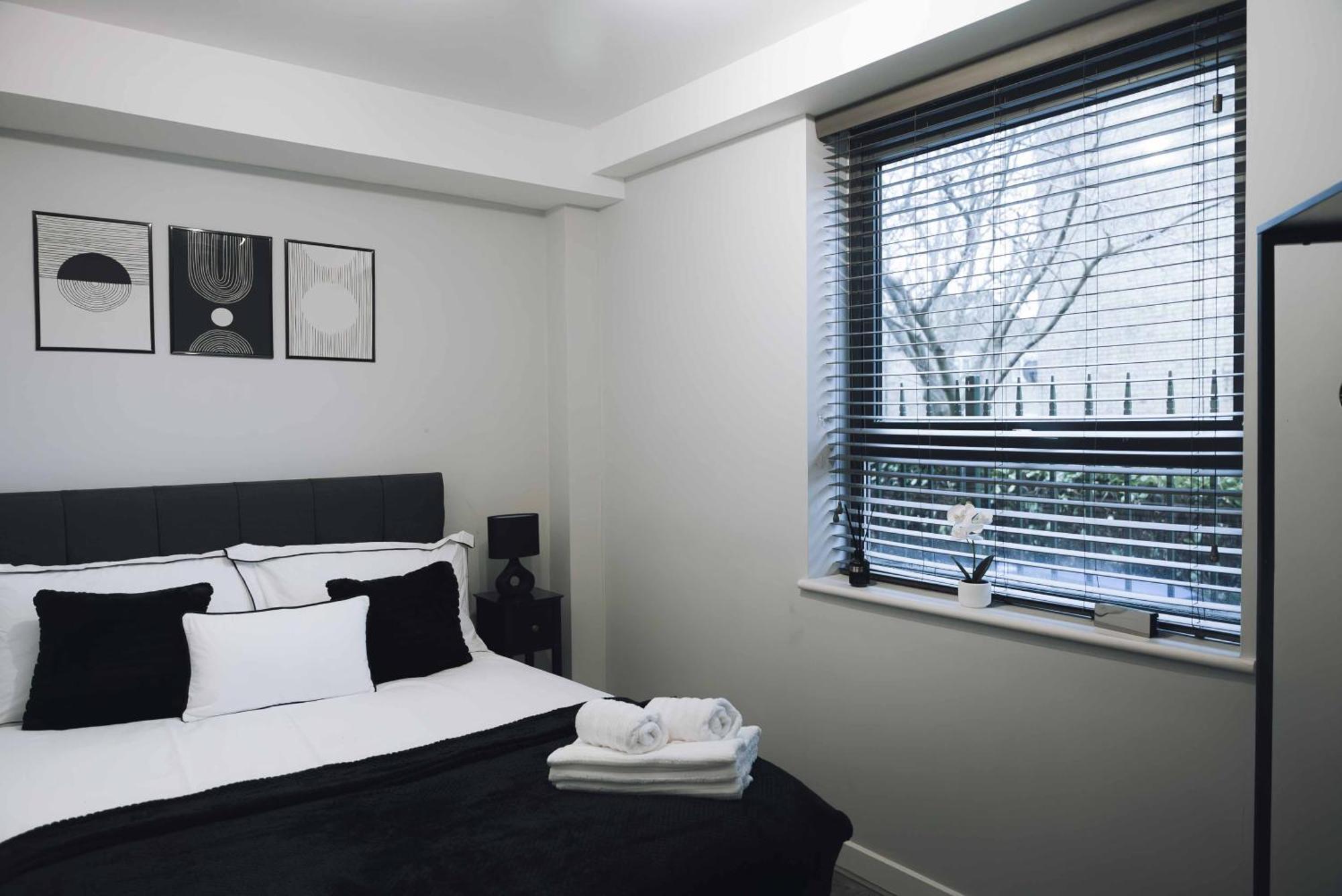 Stylish 2-Bed In Stratford Apartment ลอนดอน ภายนอก รูปภาพ